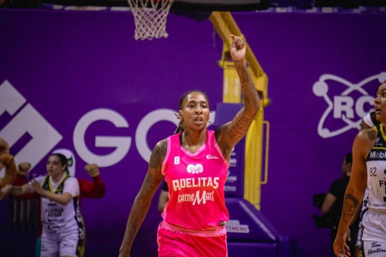 Cristal Bradford refuerza a Adelitas