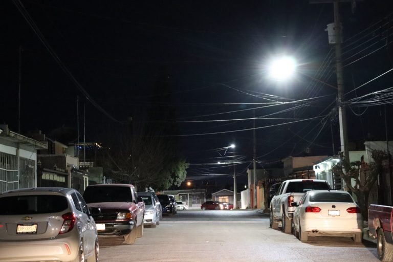 Llegó a 200 el número de colonias de Chihuahua que ya cuentan con nuevas lámparas LED: Bonilla