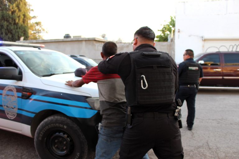 Apoyan policías municipales a jóvenes de asentamientos ralámuri