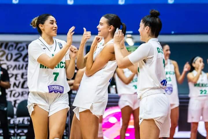 Abren con triunfo las mexicanas