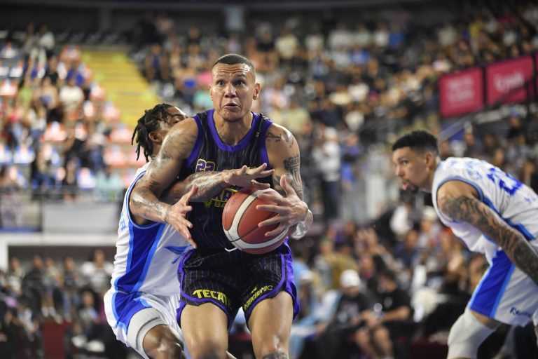 Astros supera a Dorados