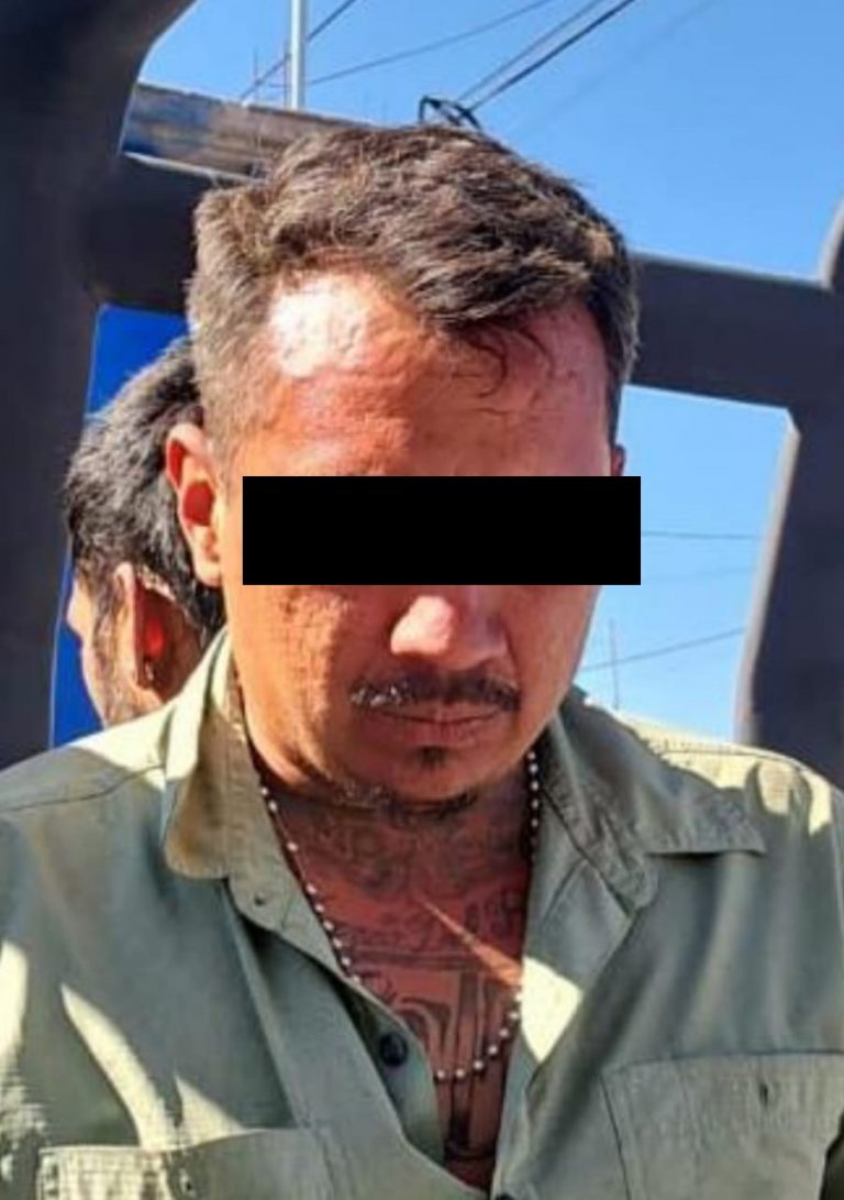 Detienen Municipales y Policía Vial a presuntos homicidas mientras huían en Cherokee