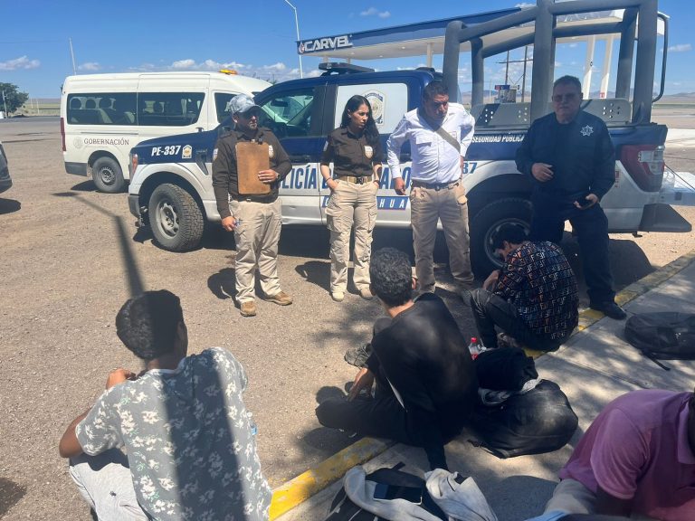 Atienden a 10 migrantes procedentes de África en carretera Chihuahua–Ahumada
