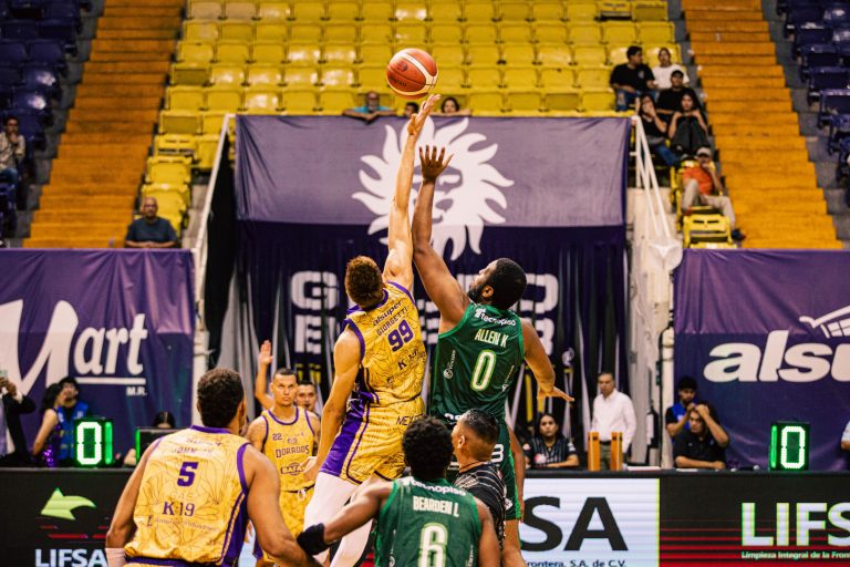 Dorados logra angustioso triunfo