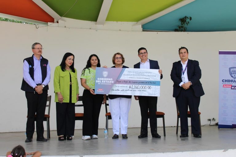 Entrega Estado apoyos económicos a familias cuidadoras de hijas e hijos de personas privadas de la libertad 