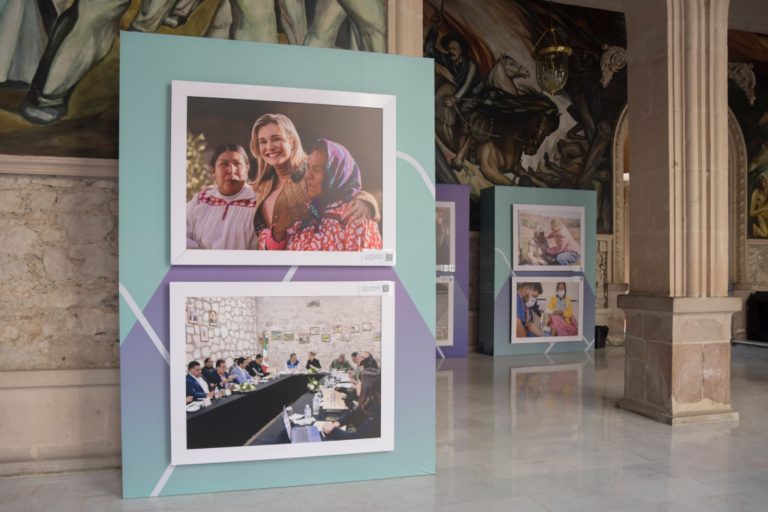 Exponen arte indígena en Palacio de Gobierno