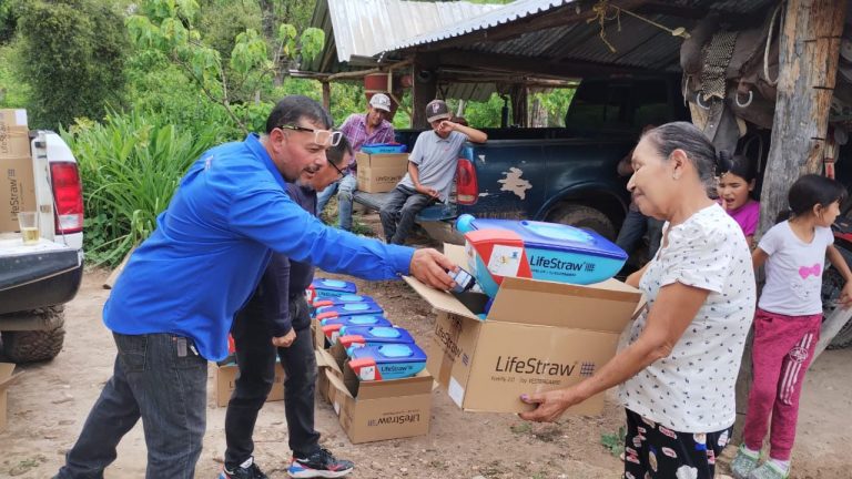 Entregan purificadores de agua para la Tarahumara