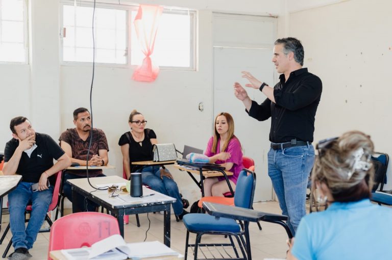 Urge fortalecer la educación básica en México: Luis Aguilar