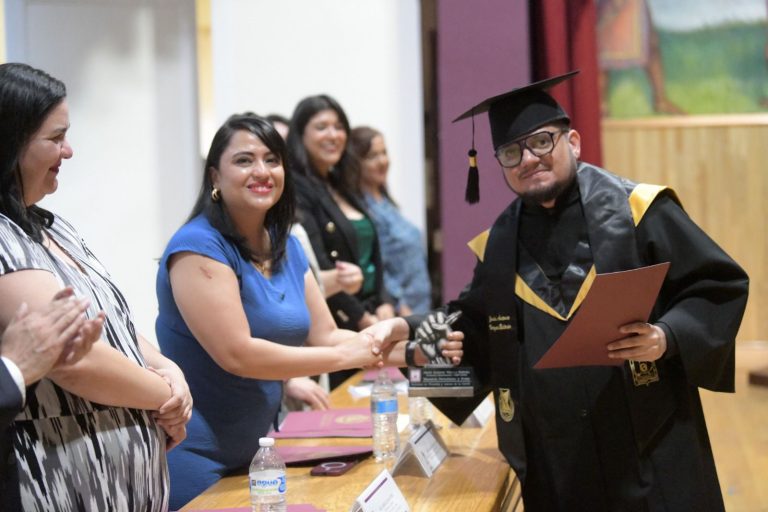 Egresa primera generación de la Maestría “Periodismo y Poder” de la Facultad de Filosofía y Letras de la UACH