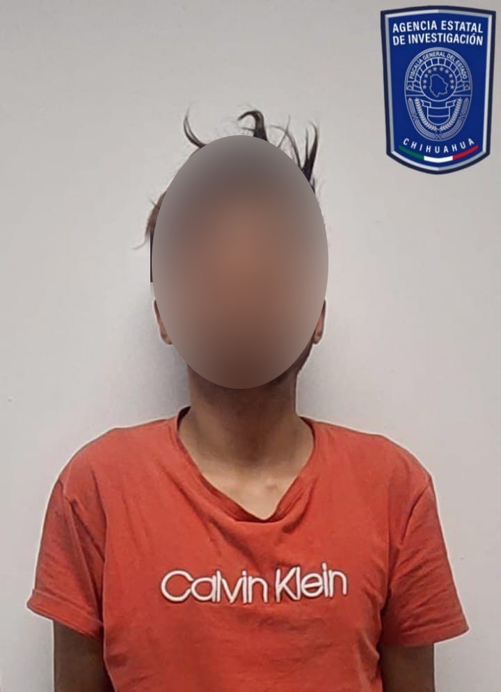 Localiza FGE en la carretera Jiménez- Parral a dos jóvenes que contaban reporte ausencia