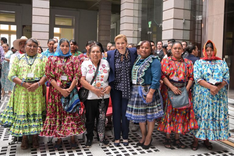 Mantiene Maru Campos su compromiso para seguir construyendo la paz en Chihuahua