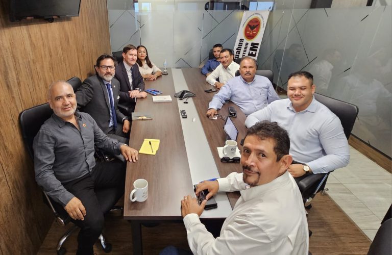 Tienen cumbre agregados estadounidenses y sindicato de CATEM