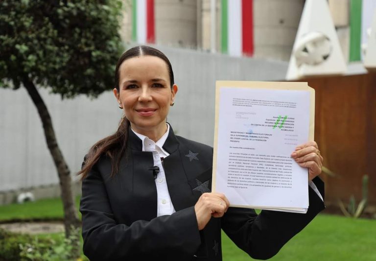 Cierran filas mujeres con Verónica Delgadillo