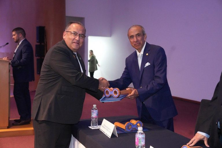 Recibe UACH reconocimiento de CACECA