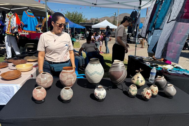 Premian a artesanos ganadores de Concurso de Cerámica