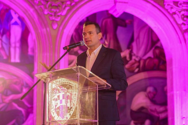 Comparte alcalde Bonilla en evento internacional las acciones de Chihuahua en competitividad