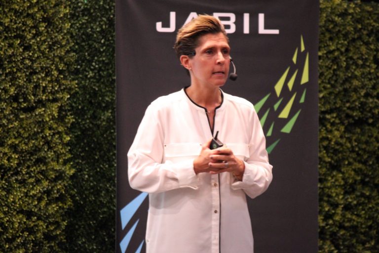 Impacta presencia de nadadora de aguas abiertas en Women Alliance