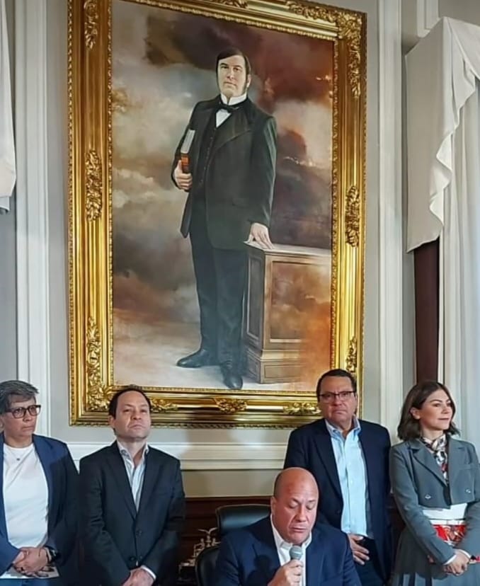 Envía Gobernador Alfaro iniciativa para salir del pacto federal