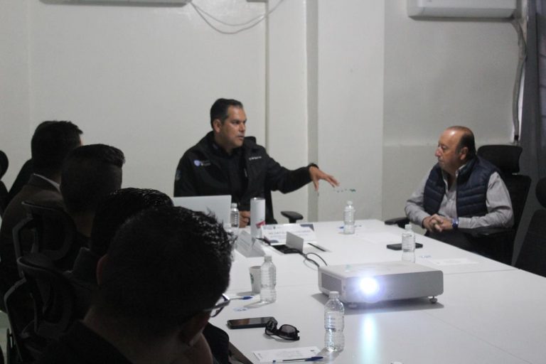 Presenta secretario de Seguridad avances de la Torre Centinela a empresarios hoteleros de Juárez