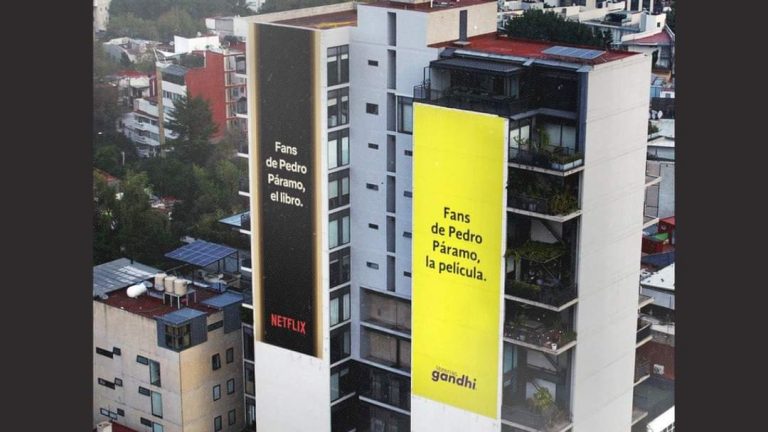 Grandes anuncios para una obra monumental