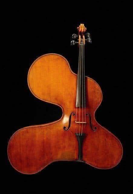 El Violino-Harpa, un instrumento fascinante