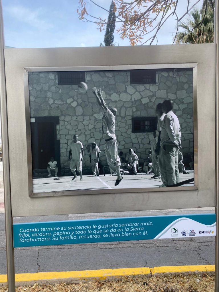 Inaugura CEDH exposiciones fotográficas sobre la vida en los Ceresos