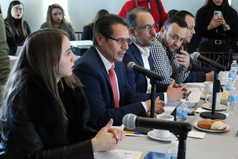 Expone Secretario de Hacienda paquete económico 2025 ante el Congreso del Estado