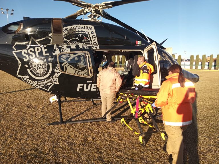 Trasladan a paciente serrana por vía aérea