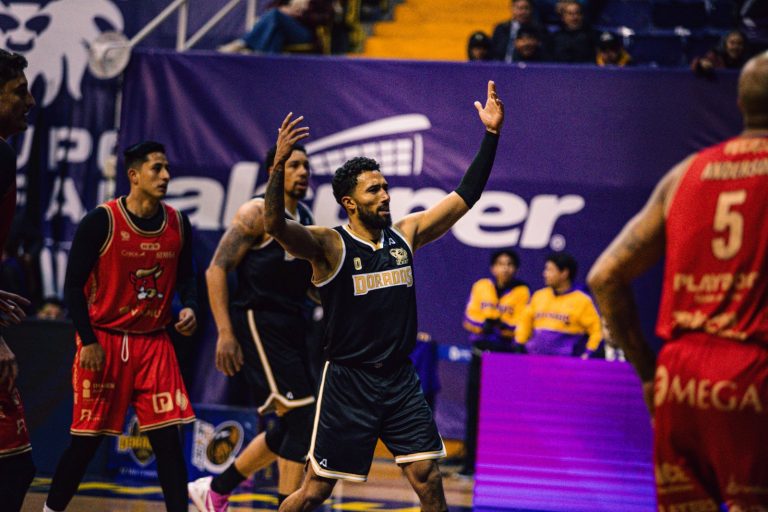 Gran regreso Dorado en casa