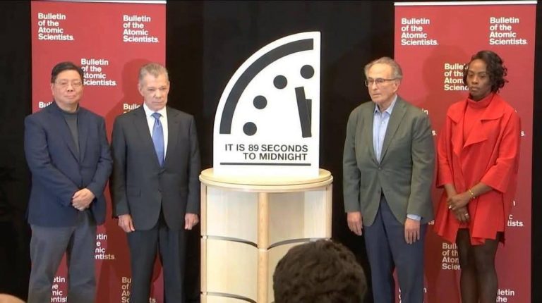 El reloj del Apocalipsis avanza