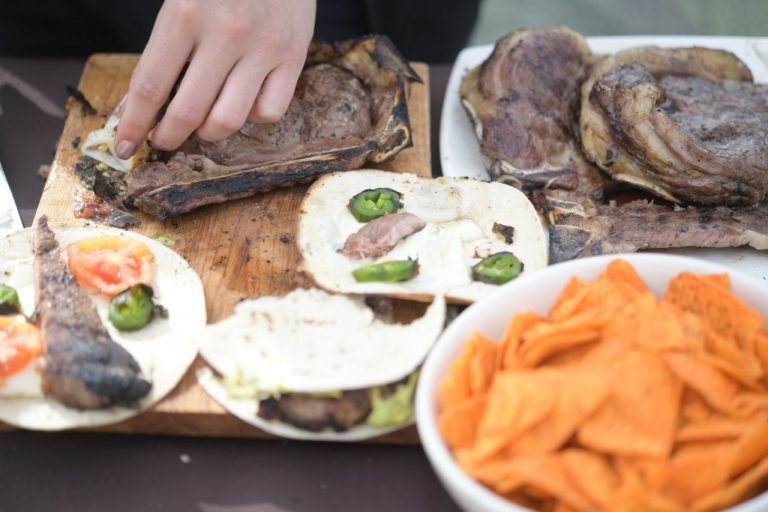 ¡Arma tu paquete para el Super Bowl con los mejores productos de la UACH!