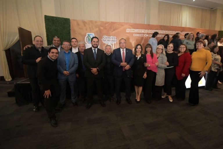 Encabeza Rector Rivera Campos el 3.er Encuentro de Investigadores SNII