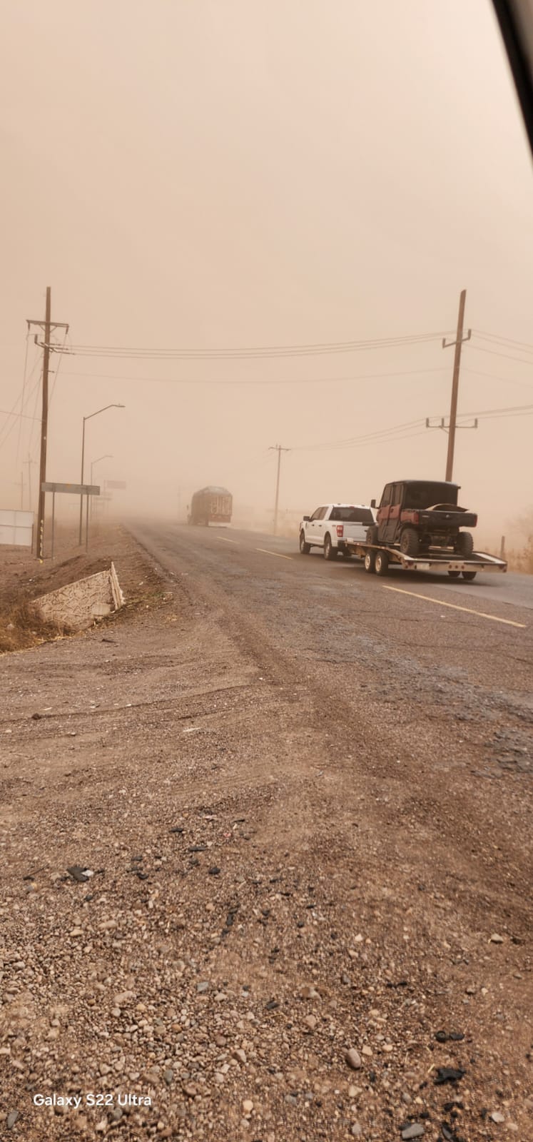 Cierran autoridades tramos carreteros por tolvaneras