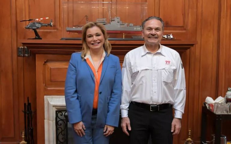 Maru Campos se reunió con el director general del Infonavit