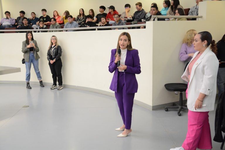 Promociona ICHIJUV programa de Prevención del suicidio en la Facultad de Medicina