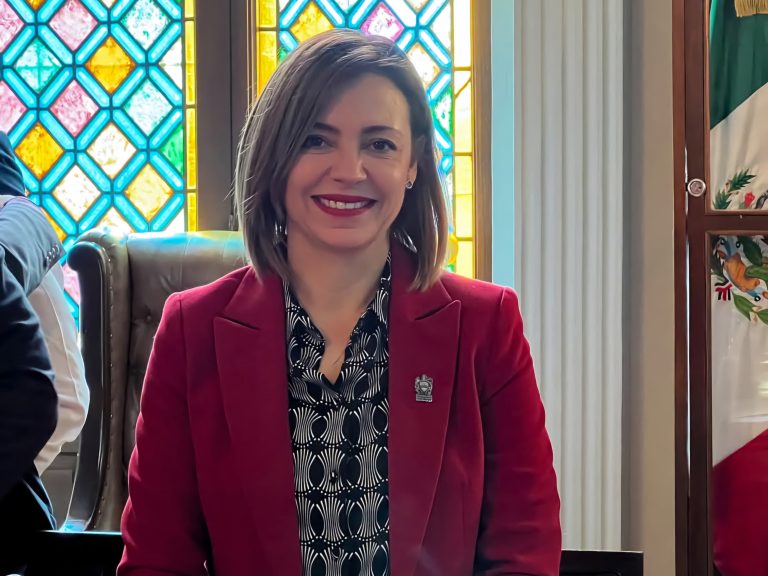 Defiende regidora trabajos del municipios para combatir incendio en Centro Histórico