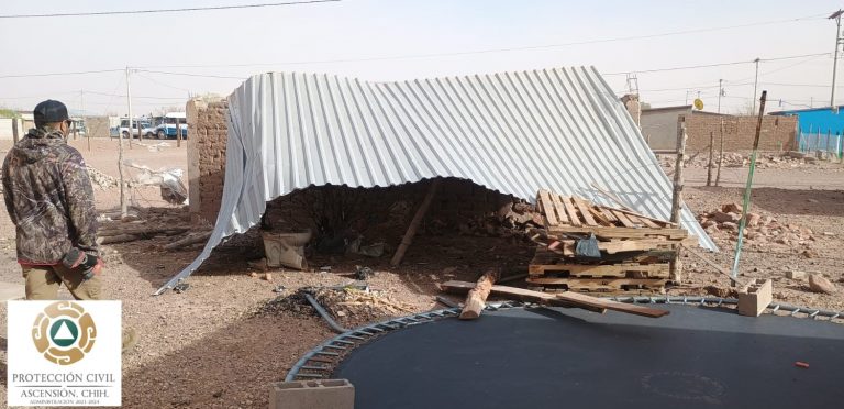 Restablecen autoridades circulación en carreteras tras cierre por tolvaneras
