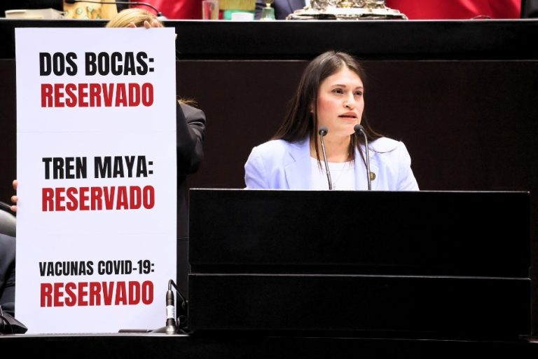 Morena sepulta al INAI