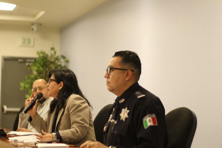 Disertan en conversatorio sobre narco y terrorismo