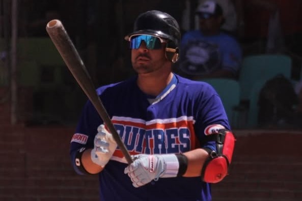 Buitres a un triunfo del cetro en Beisbol de la Zona Uno