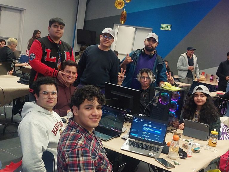 Crean alumnos de la UACH videojuegos «Teporaca» y «Chacarito», inspirados en la cultura chihuahuense