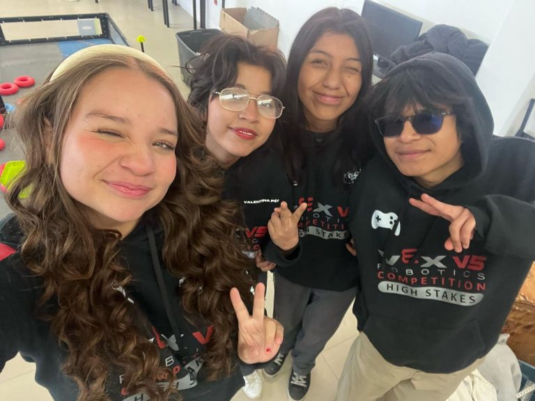 ‘Axolotl’: el equipo de jóvenes mexicanos que desafía a Estados Unidos en el Mundo de la Robótica