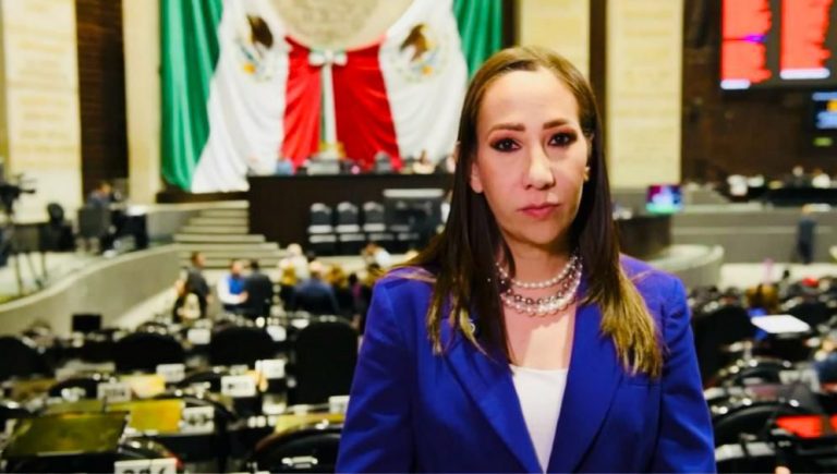 Urgen a cambio en política económica