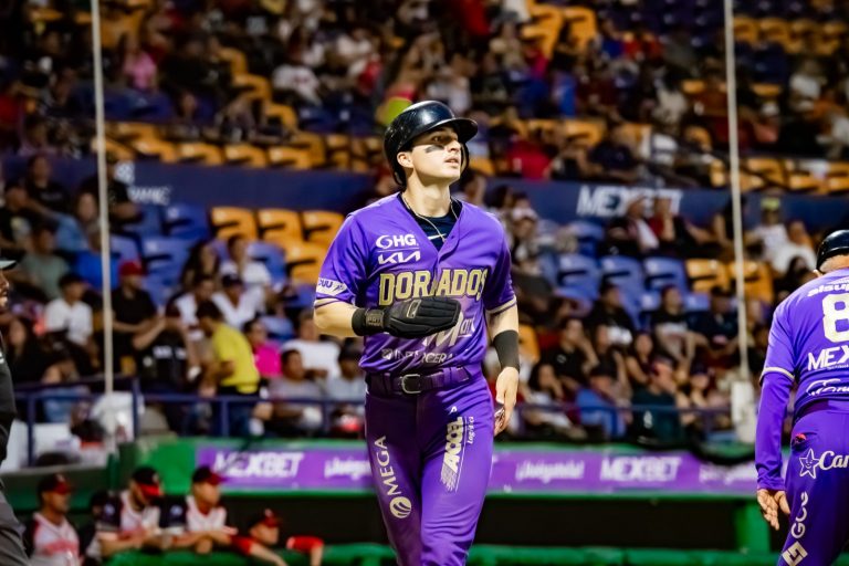 Dorados aventaja en «Guerra civil»
