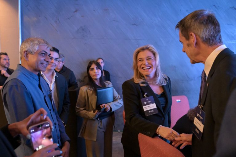 ”Las inversiones que llegan a Chihuahua están destinadas a florecer”: Maru Campos en encuentro con diplomáticos y empresarios