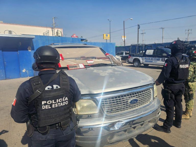 Asegura SSPE vehículo y armamento tras reporte ciudadano en Janos