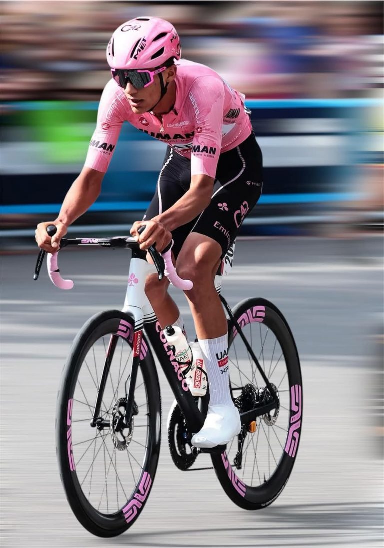 ¡Isaac del Toro sigue haciendo historia en el Giro de Italia 2025!
