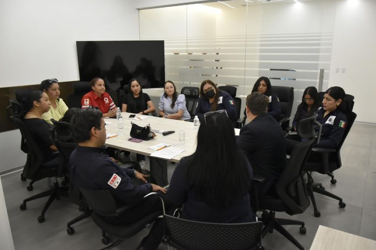 Sesiona personal de la SSPE para definir estrategia de mejora en la jornada laboral