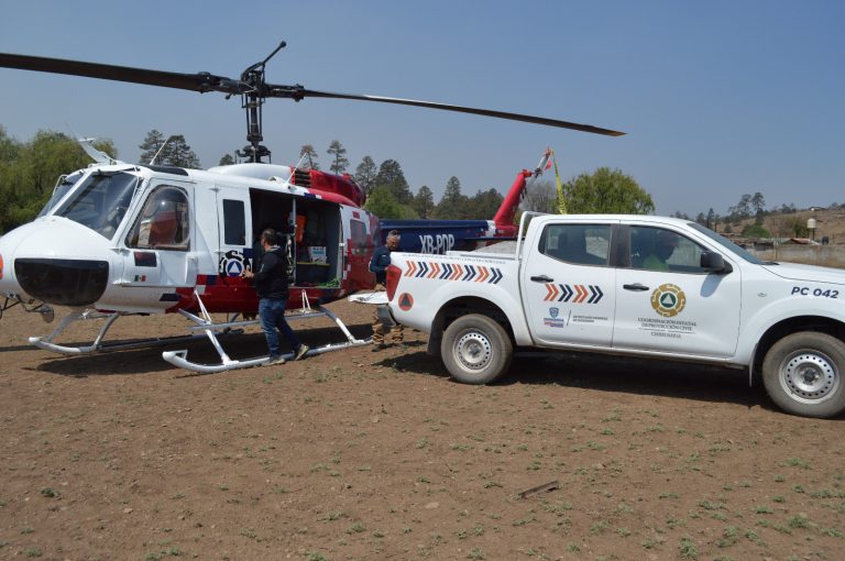 Envía Gobierno del Estado apoyo aéreo para combatir incendios en el municipio de Madera