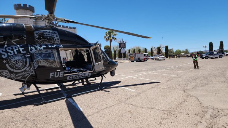 Realiza Gobierno del Estado traslado aéreo de emergencia tras volcadura en Nuevo Casas Grandes